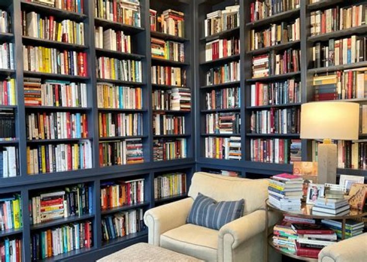 How many books should be in a home library?